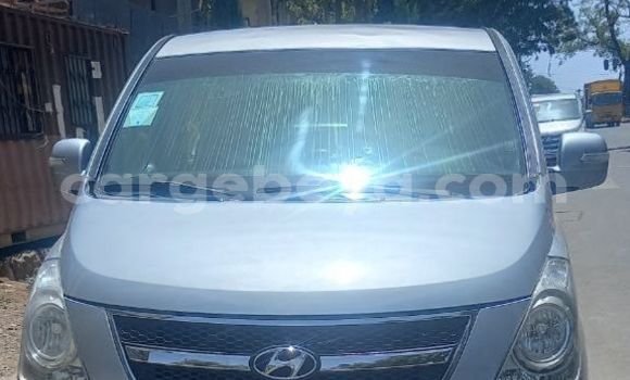 Buy Used Hyundai Starex Silver Car in Addis–Ababa in Ethiopia Buy Used Hyundai Starex Silver Car in Addis–Ababa in Ethiopia