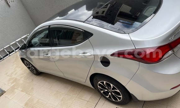 Oofamaa Hyundai Elantra Other Makiinaa iti Addis–Ababa keessatti Ethiopia keessatti Oofamaa Hyundai Elantra Other Makiinaa iti Addis–Ababa keessatti Ethiopia keessatti