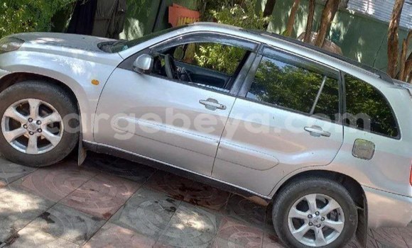 Oofamaa Toyota RAV4 Other Makiinaa iti Addis–Ababa keessatti Ethiopia keessatti Oofamaa Toyota RAV4 Other Makiinaa iti Addis–Ababa keessatti Ethiopia keessatti