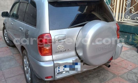 Oofamaa Toyota RAV4 Other Makiinaa iti Addis–Ababa keessatti Ethiopia keessatti Oofamaa Toyota RAV4 Other Makiinaa iti Addis–Ababa keessatti Ethiopia keessatti