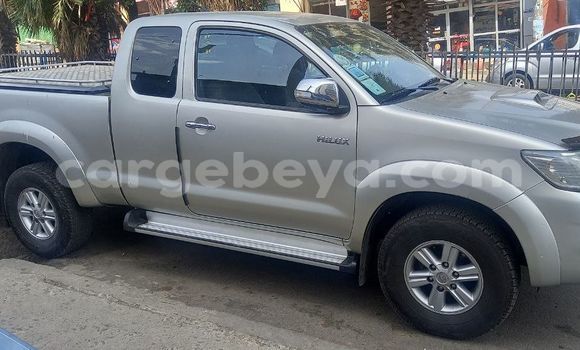 Buy Used Toyota Hilux Silver Car in Addis–Ababa in Ethiopia Buy Used Toyota Hilux Silver Car in Addis–Ababa in Ethiopia