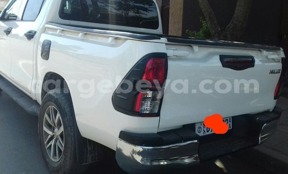 Buy Used Toyota Hilux White Car in Addis–Ababa in Ethiopia Buy Used Toyota Hilux White Car in Addis–Ababa in Ethiopia