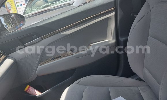 ይግዙ ያገለገለ Hyundai Elantra ሌላ መኪና በ አዲስ አበባ በ ኢትዮጵያ ይግዙ ያገለገለ Hyundai Elantra ሌላ መኪና በ አዲስ አበባ በ ኢትዮጵያ