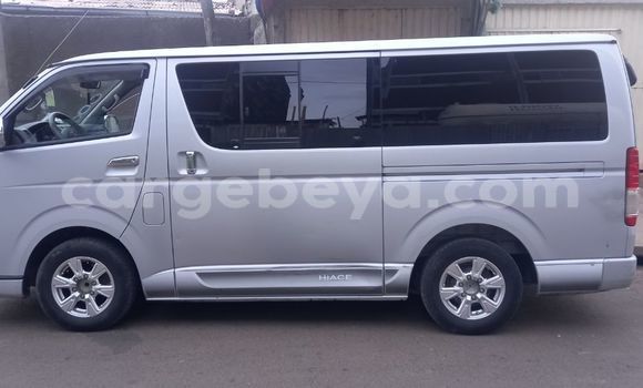 Buy Used Toyota Hiace Silver Car in Addis–Ababa in Ethiopia Buy Used Toyota Hiace Silver Car in Addis–Ababa in Ethiopia