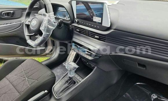 Buy New Hyundai XG White Car in Addis–Ababa in Ethiopia Buy New Hyundai XG White Car in Addis–Ababa in Ethiopia