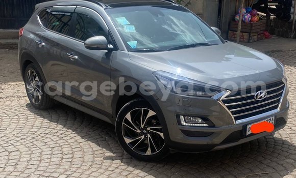 ይግዙ ያገለገለ Hyundai Tucson ሌላ መኪና በ አዲስ አበባ በ ኢትዮጵያ ይግዙ ያገለገለ Hyundai Tucson ሌላ መኪና በ አዲስ አበባ በ ኢትዮጵያ