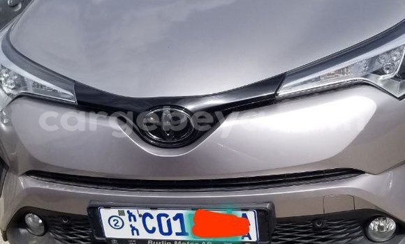 ይግዙ ያገለገለ Toyota C-HR ብር መኪና በ አዲስ አበባ በ ኢትዮጵያ ይግዙ ያገለገለ Toyota C-HR ብር መኪና በ አዲስ አበባ በ ኢትዮጵያ