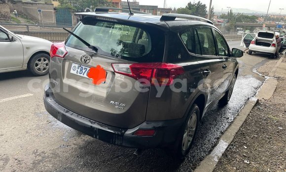 ይግዙ ያገለገለ Toyota RAV4 ሌላ መኪና በ አዲስ አበባ በ ኢትዮጵያ ይግዙ ያገለገለ Toyota RAV4 ሌላ መኪና በ አዲስ አበባ በ ኢትዮጵያ