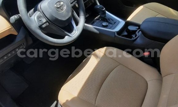 ይግዙ ያገለገለ Toyota RAV4 አረንጓዴ መኪና በ አዲስ አበባ በ ኢትዮጵያ ይግዙ ያገለገለ Toyota RAV4 አረንጓዴ መኪና በ አዲስ አበባ በ ኢትዮጵያ