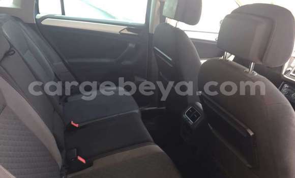 Buy Used Volkswagen Touareg Blue Car in Jigjiga in Jigjiga Buy Used Volkswagen Touareg Blue Car in Jigjiga in Jigjiga