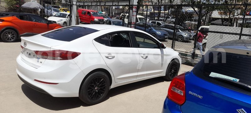 Big with watermark hyundai avante ethiopia addis ababa 9548