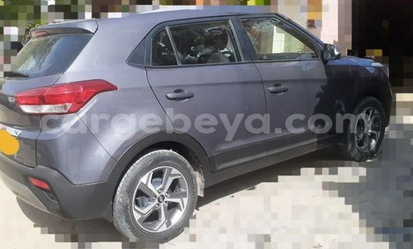 Oofamaa Hyundai Creta Other Makiinaa iti Addis–Ababa keessatti Ethiopia keessatti Oofamaa Hyundai Creta Other Makiinaa iti Addis–Ababa keessatti Ethiopia keessatti