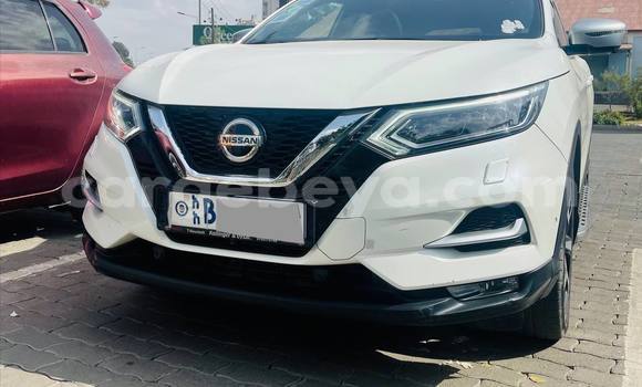 Buy Used Nissan Qashqai White Car in Addis–Ababa in Ethiopia Buy Used Nissan Qashqai White Car in Addis–Ababa in Ethiopia