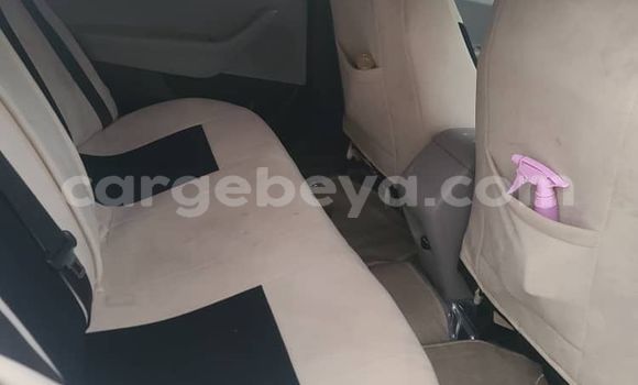 ይግዙ ያገለገለ Hyundai Sonata ነጭ መኪና በ አዲስ አበባ በ ኢትዮጵያ ይግዙ ያገለገለ Hyundai Sonata ነጭ መኪና በ አዲስ አበባ በ ኢትዮጵያ