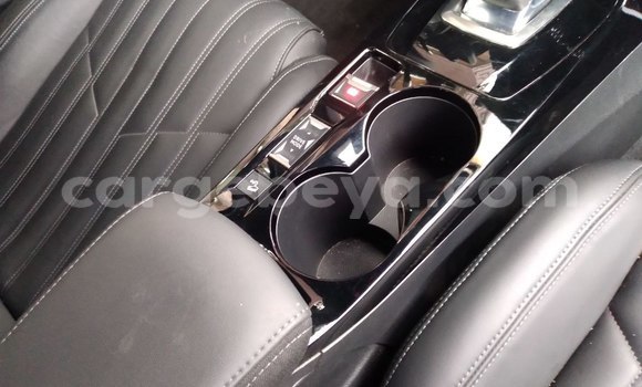 Haaraa Peugeot 2008 Other Makiinaa iti Addis–Ababa keessatti Ethiopia keessatti Haaraa Peugeot 2008 Other Makiinaa iti Addis–Ababa keessatti Ethiopia keessatti