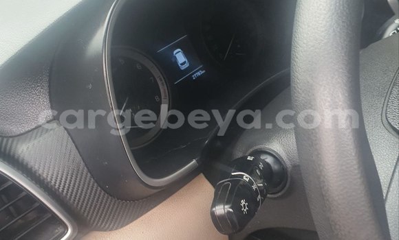 Buy Used Hyundai Tucson White Car in Addis–Ababa in Ethiopia Buy Used Hyundai Tucson White Car in Addis–Ababa in Ethiopia