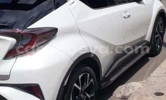 Buy Used Toyota C-HR White Car in Addis–Ababa in Ethiopia Buy Used Toyota C-HR White Car in Addis–Ababa in Ethiopia