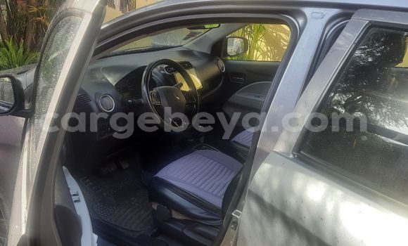 ይግዙ ያገለገለ Mitsubishi Attrage ሌላ መኪና በ አዲስ አበባ በ ኢትዮጵያ ይግዙ ያገለገለ Mitsubishi Attrage ሌላ መኪና በ አዲስ አበባ በ ኢትዮጵያ