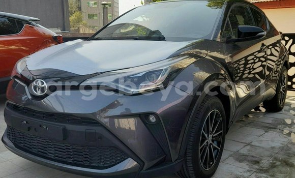 Haaraa Toyota C-HR Other Makiinaa iti Addis–Ababa keessatti Ethiopia keessatti Haaraa Toyota C-HR Other Makiinaa iti Addis–Ababa keessatti Ethiopia keessatti