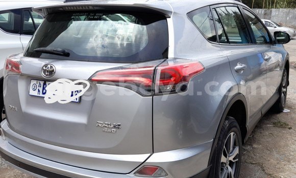 Buy Used Toyota RAV4 Silver Car in Addis–Ababa in Ethiopia Buy Used Toyota RAV4 Silver Car in Addis–Ababa in Ethiopia