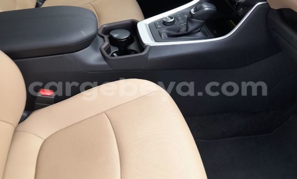 Buy Used Toyota RAV4 White Car in Addis–Ababa in Ethiopia Buy Used Toyota RAV4 White Car in Addis–Ababa in Ethiopia