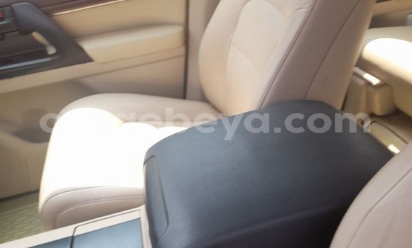Buy Used Toyota Land Cruiser White Car in Addis–Ababa in Ethiopia Buy Used Toyota Land Cruiser White Car in Addis–Ababa in Ethiopia