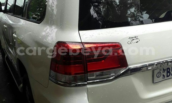 Buy Used Toyota Land Cruiser White Car in Addis–Ababa in Ethiopia Buy Used Toyota Land Cruiser White Car in Addis–Ababa in Ethiopia