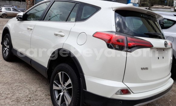 Buy Used Toyota RAV4 White Car in Addis–Ababa in Ethiopia Buy Used Toyota RAV4 White Car in Addis–Ababa in Ethiopia