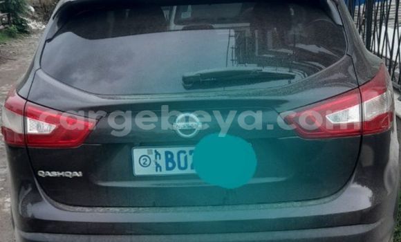 Buy Used Nissan Qashqai Brown Car in Addis–Ababa in Ethiopia Buy Used Nissan Qashqai Brown Car in Addis–Ababa in Ethiopia