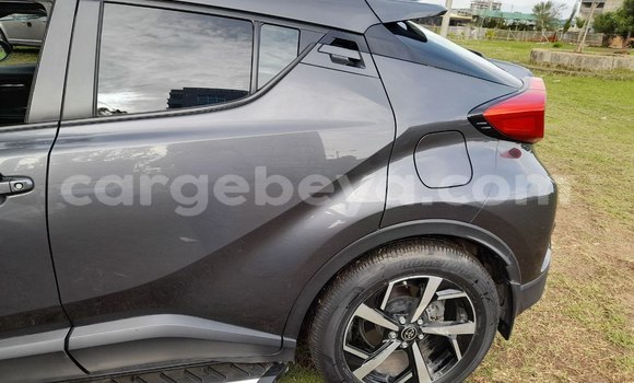 ይግዙ ያገለገለ Toyota C-HR ሌላ መኪና በ አዲስ አበባ በ ኢትዮጵያ ይግዙ ያገለገለ Toyota C-HR ሌላ መኪና በ አዲስ አበባ በ ኢትዮጵያ