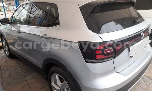 Buy New Volkswagen T-Roc Silver Car in Addis–Ababa in Ethiopia Buy New Volkswagen T-Roc Silver Car in Addis–Ababa in Ethiopia