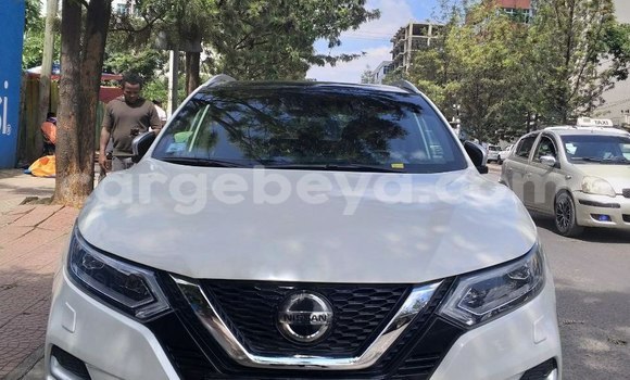Buy Used Nissan Qashqai White Car in Addis–Ababa in Ethiopia Buy Used Nissan Qashqai White Car in Addis–Ababa in Ethiopia