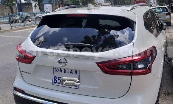 Buy Used Nissan Qashqai White Car in Addis–Ababa in Ethiopia Buy Used Nissan Qashqai White Car in Addis–Ababa in Ethiopia