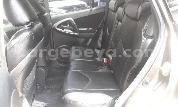 Buy Used Toyota RAV4 Silver Car in Addis–Ababa in Ethiopia Buy Used Toyota RAV4 Silver Car in Addis–Ababa in Ethiopia