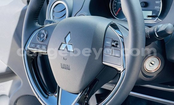 Haaraa Mitsubishi Attrage Other Makiinaa iti Addis–Ababa keessatti Ethiopia keessatti Haaraa Mitsubishi Attrage Other Makiinaa iti Addis–Ababa keessatti Ethiopia keessatti