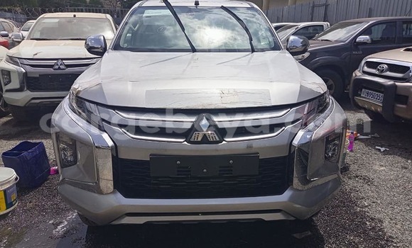 Buy Used Mitsubishi L200 Silver Car in Addis–Ababa in Ethiopia Buy Used Mitsubishi L200 Silver Car in Addis–Ababa in Ethiopia