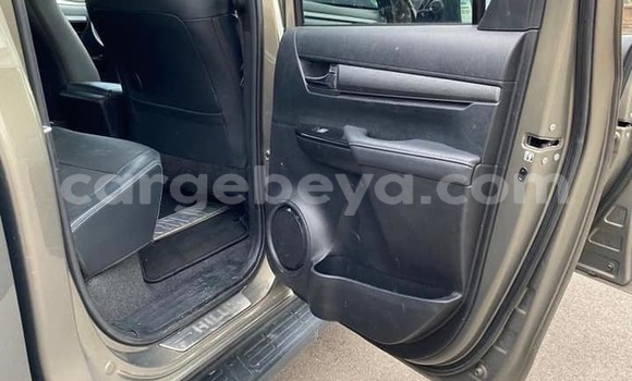 Buy Used Toyota Hilux Green Car in Addis–Ababa in Ethiopia Buy Used Toyota Hilux Green Car in Addis–Ababa in Ethiopia