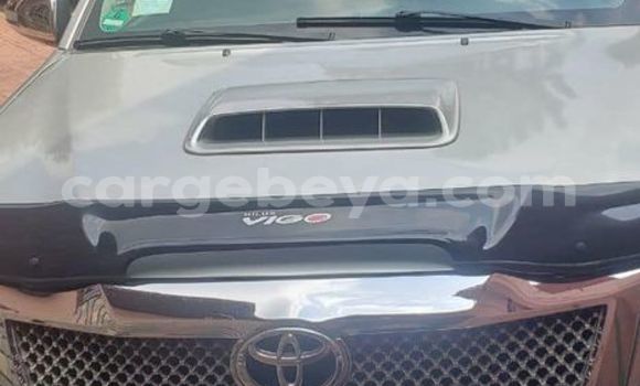 Buy Used Toyota Hilux Silver Car in Addis–Ababa in Ethiopia Buy Used Toyota Hilux Silver Car in Addis–Ababa in Ethiopia
