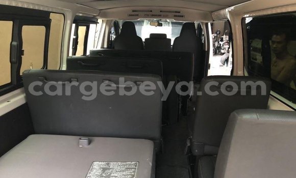 Buy Used Toyota Hiace White Car in Addis–Ababa in Ethiopia Buy Used Toyota Hiace White Car in Addis–Ababa in Ethiopia