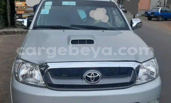 Buy Used Toyota Hilux Silver Car in Addis–Ababa in Ethiopia Buy Used Toyota Hilux Silver Car in Addis–Ababa in Ethiopia