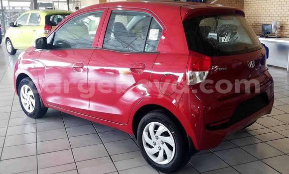 Haaraa Hyundai Atos Red Makiinaa iti Addis–Ababa keessatti Ethiopia keessatti Haaraa Hyundai Atos Red Makiinaa iti Addis–Ababa keessatti Ethiopia keessatti