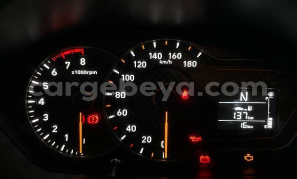 Haaraa Hyundai Atos Red Makiinaa iti Addis–Ababa keessatti Ethiopia keessatti Haaraa Hyundai Atos Red Makiinaa iti Addis–Ababa keessatti Ethiopia keessatti