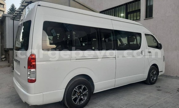 Buy Used Toyota Hiace White Car in Addis–Ababa in Ethiopia Buy Used Toyota Hiace White Car in Addis–Ababa in Ethiopia