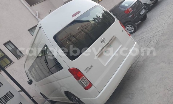 Buy Used Toyota Hiace White Car in Addis–Ababa in Ethiopia Buy Used Toyota Hiace White Car in Addis–Ababa in Ethiopia