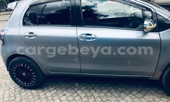 Buy Used Toyota Yaris Blue Car in Addis–Ababa in Ethiopia Buy Used Toyota Yaris Blue Car in Addis–Ababa in Ethiopia