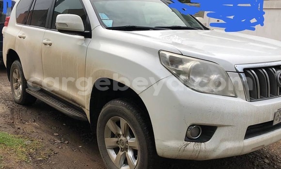 Buy Used Toyota Land Cruiser Prado White Car in Addis–Ababa in Ethiopia Buy Used Toyota Land Cruiser Prado White Car in Addis–Ababa in Ethiopia