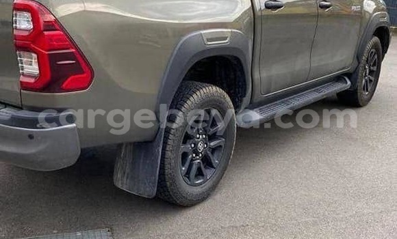 Acheter Occasion Voiture Toyota Hilux Vert à Addis Ababa, Ethiopie Acheter Occasion Voiture Toyota Hilux Vert à Addis Ababa, Ethiopie