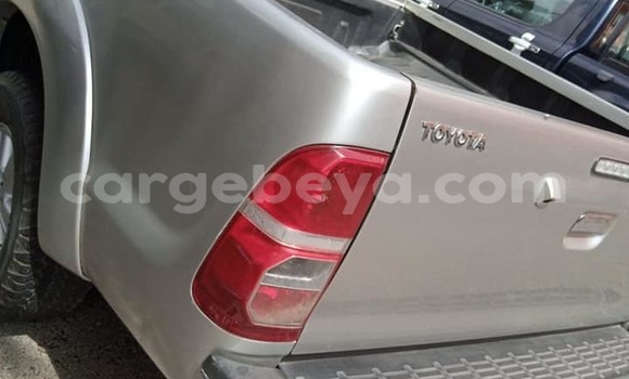 Buy Used Toyota Hilux Silver Car in Addis–Ababa in Ethiopia Buy Used Toyota Hilux Silver Car in Addis–Ababa in Ethiopia