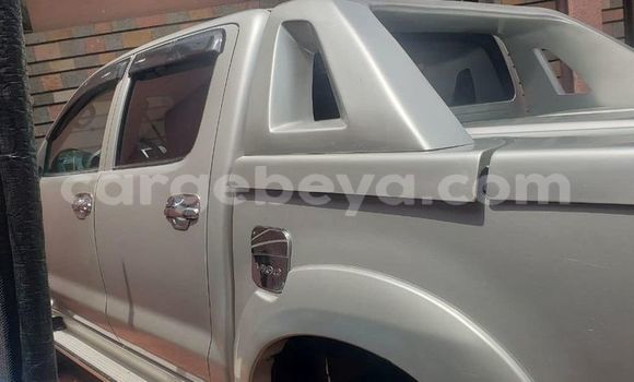 Buy Used Toyota Hiluxe VIGO Silver Car in Addis–Ababa in Ethiopia Buy Used Toyota Hiluxe VIGO Silver Car in Addis–Ababa in Ethiopia