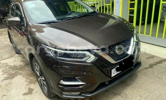 Buy Used Nissan Qashqai+2 Brown Car in Addis–Ababa in Ethiopia Buy Used Nissan Qashqai+2 Brown Car in Addis–Ababa in Ethiopia